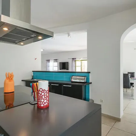 Holiday home 5 Bedroom Awesome In *