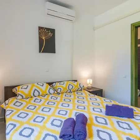 5 Bedroom Awesome In * Valtura