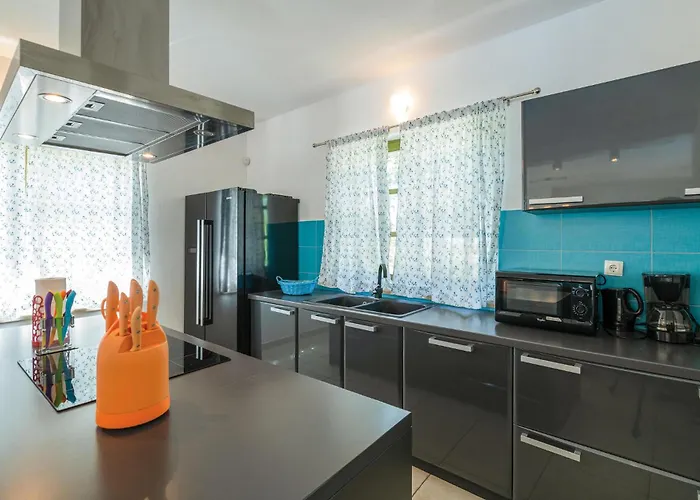 5 Bedroom Awesome In Dom wakacyjny